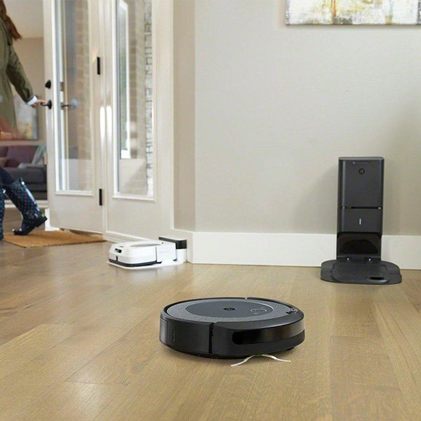 iRobot Roomba i3 Plus: Mặc dù mới được ra mắt sau đây không lâu, iRobot Roomba i3 Plus đã trở thành một sự lựa chọn thông minh cho việc lau và hút bụi của nhiều gia đình. Với thiết kế đẹp mắt, công nghệ tiên tiến và khả năng làm sạch kỹ lưỡng, Roomba i3 Plus sẽ trở thành một người bạn đáng tin cậy trong công việc dọn dẹp nhà cửa của bạn. Hãy xem ngay hình ảnh liên quan để khám phá những tính năng tuyệt vời của sản phẩm này.