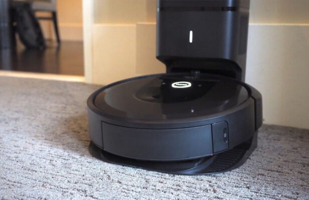 cách đặt đế sạc của robot hút bụi Roomba