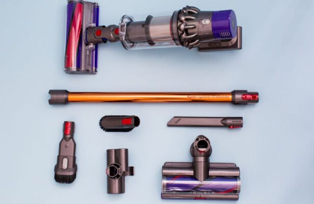 đánh giá máy hút bụi Dyson cyclone V10 Absolute